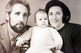 Chiara Luce Badano With Her Parents